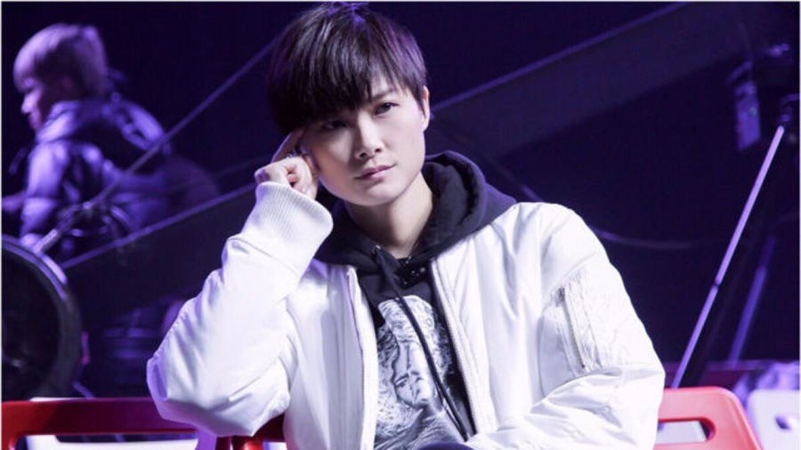 42岁李宇春不婚不育被骂剩女,歪脖蛋糕背后藏着怎样的人生? 42岁李宇春不婚不育被骂剩女,歪脖蛋糕背后藏着怎样的人生?